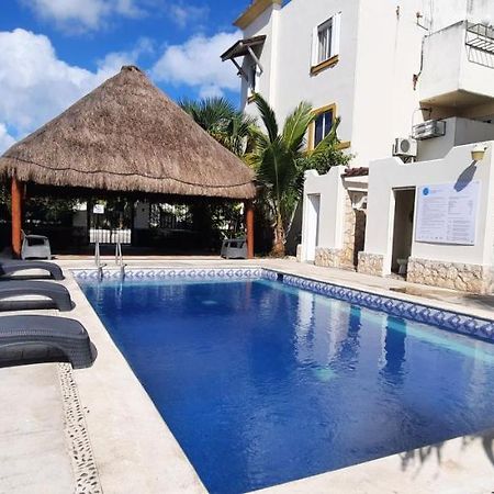 Apartamento En Fraccionamiento Privado 6 Personas Con Piscina Cerca De La Playa Плая-дель-Кармен Экстерьер фото
