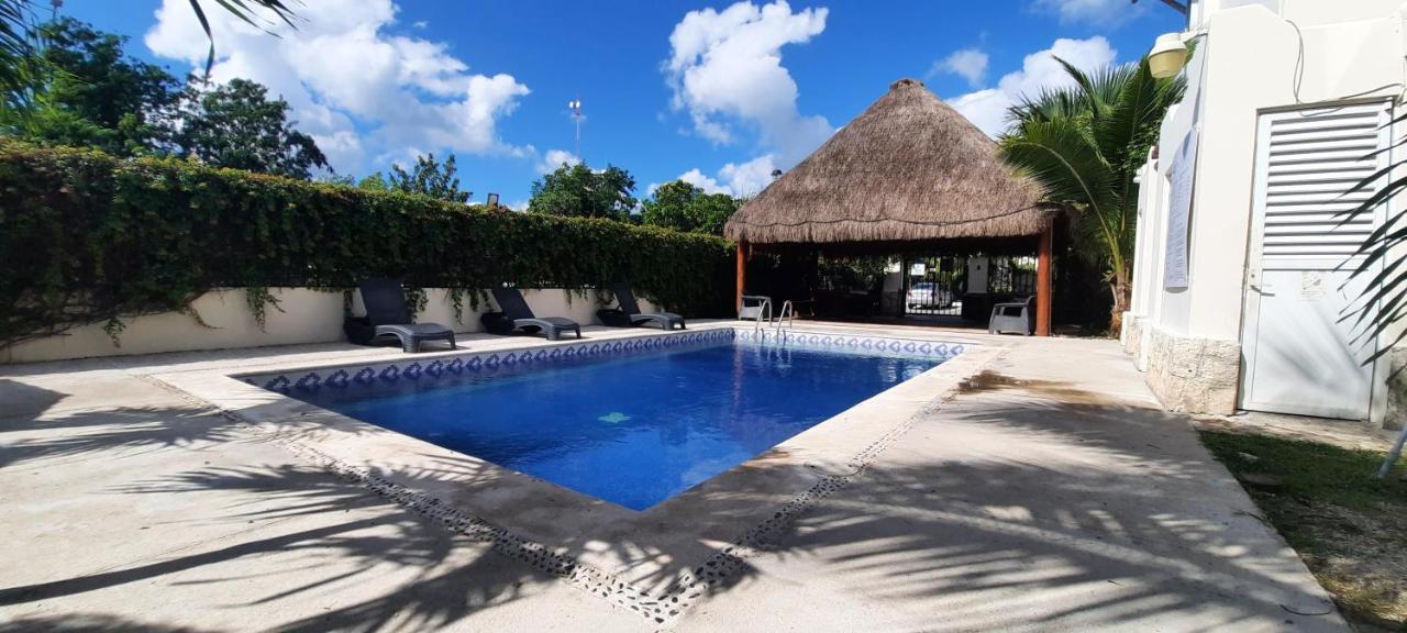 Apartamento En Fraccionamiento Privado 6 Personas Con Piscina Cerca De La Playa Плая-дель-Кармен Экстерьер фото