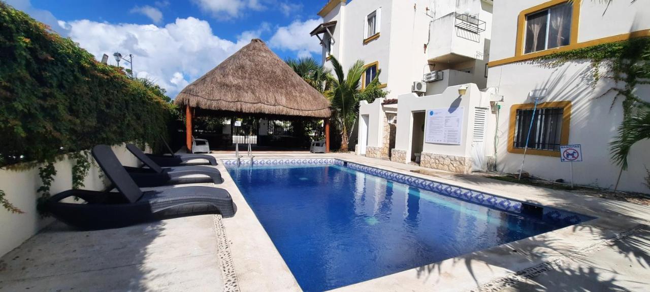 Apartamento En Fraccionamiento Privado 6 Personas Con Piscina Cerca De La Playa Плая-дель-Кармен Экстерьер фото
